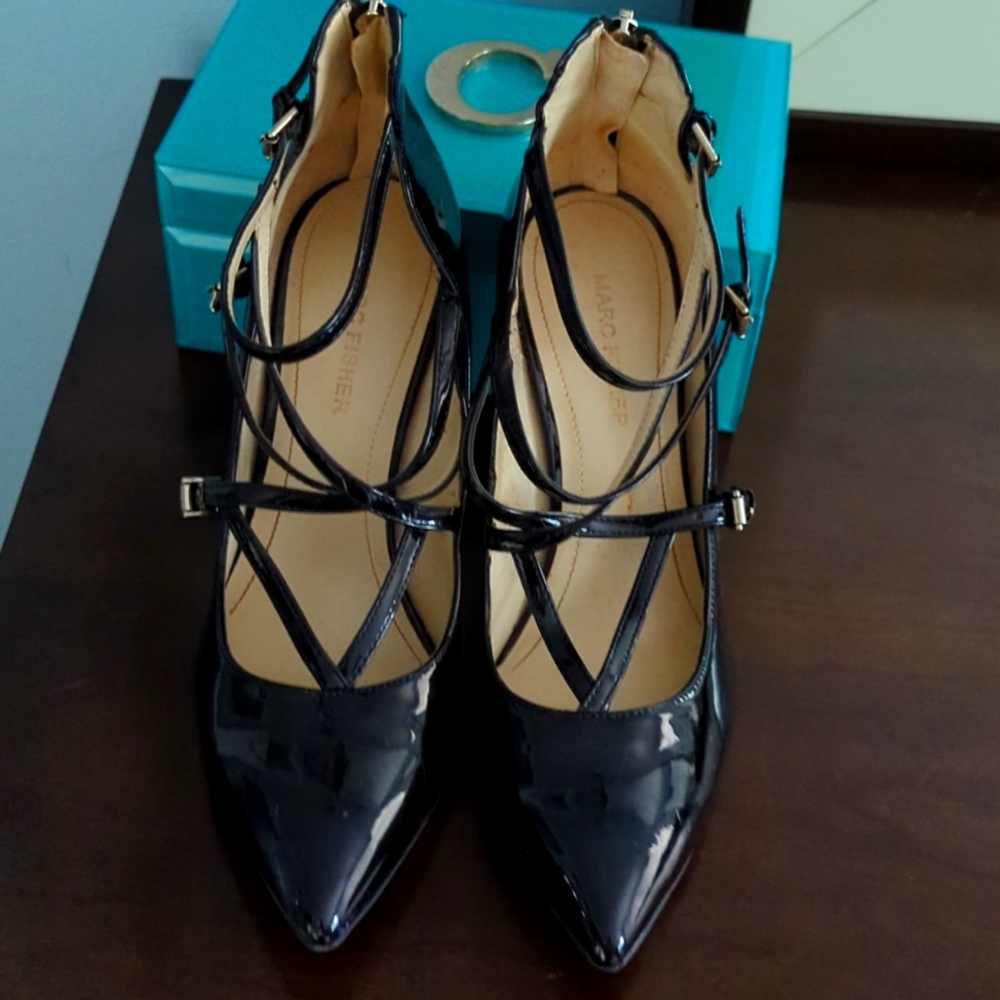 Marc Fisher black patent pumps